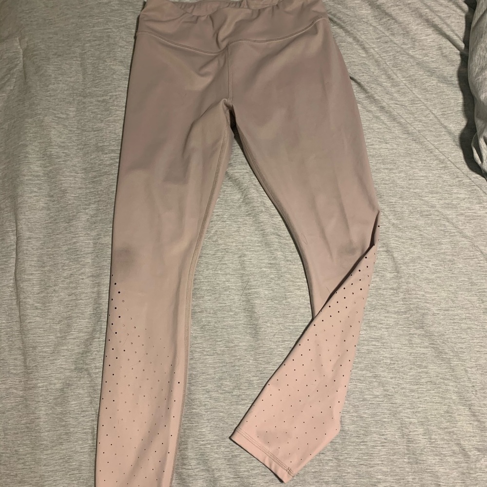 Athleta tan velocity Capris